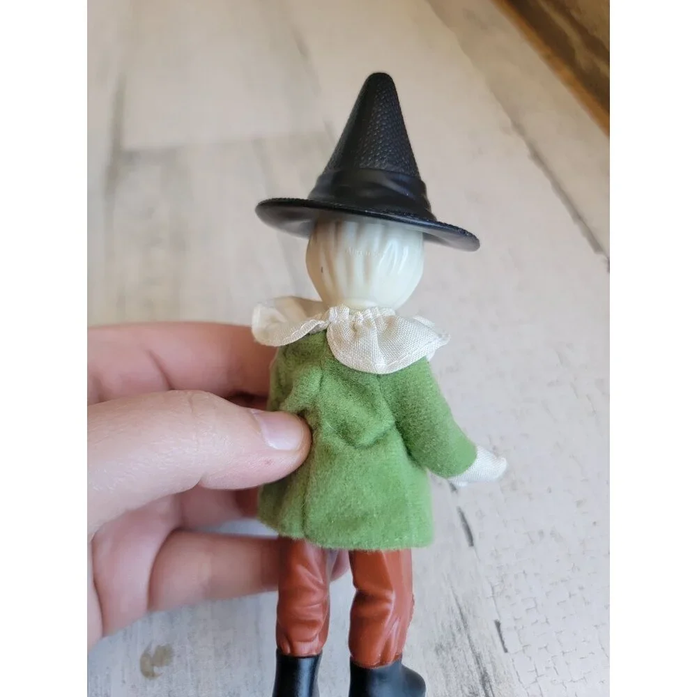 McDonald's vintage Madame Alexander Wizard of Oz scarecrow toy‎